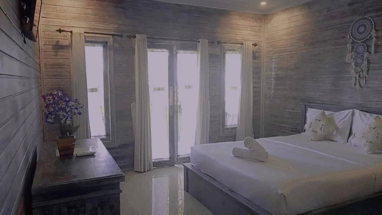 Sarinah Beach - Bistro & Bungalow Batununggul Extérieur photo