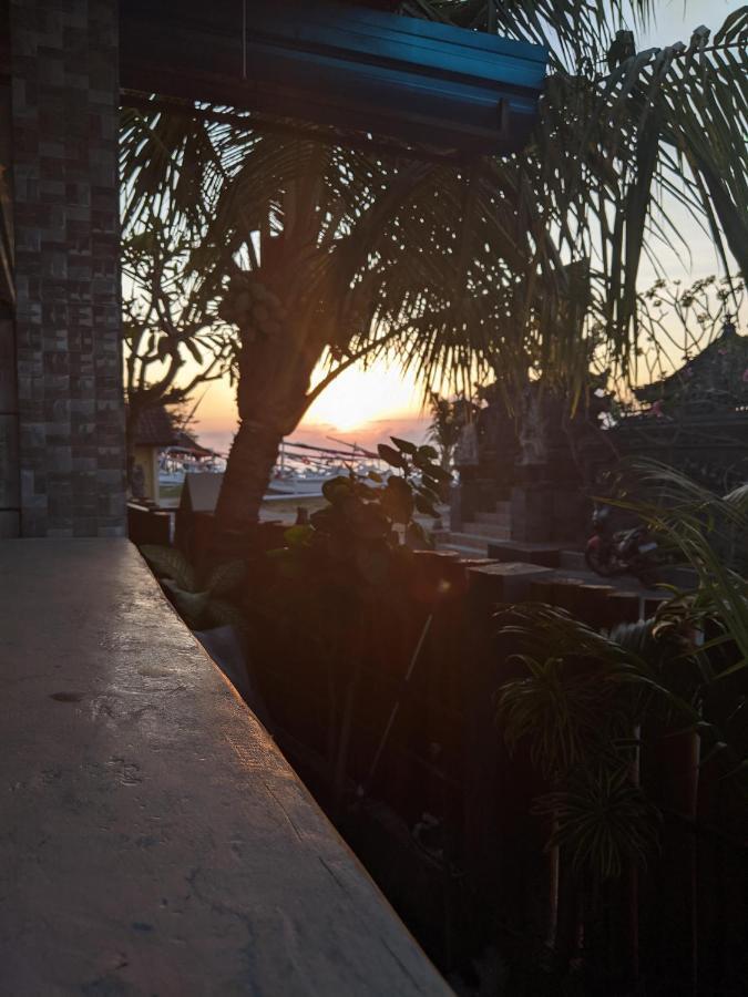 Sarinah Beach - Bistro & Bungalow Batununggul Extérieur photo